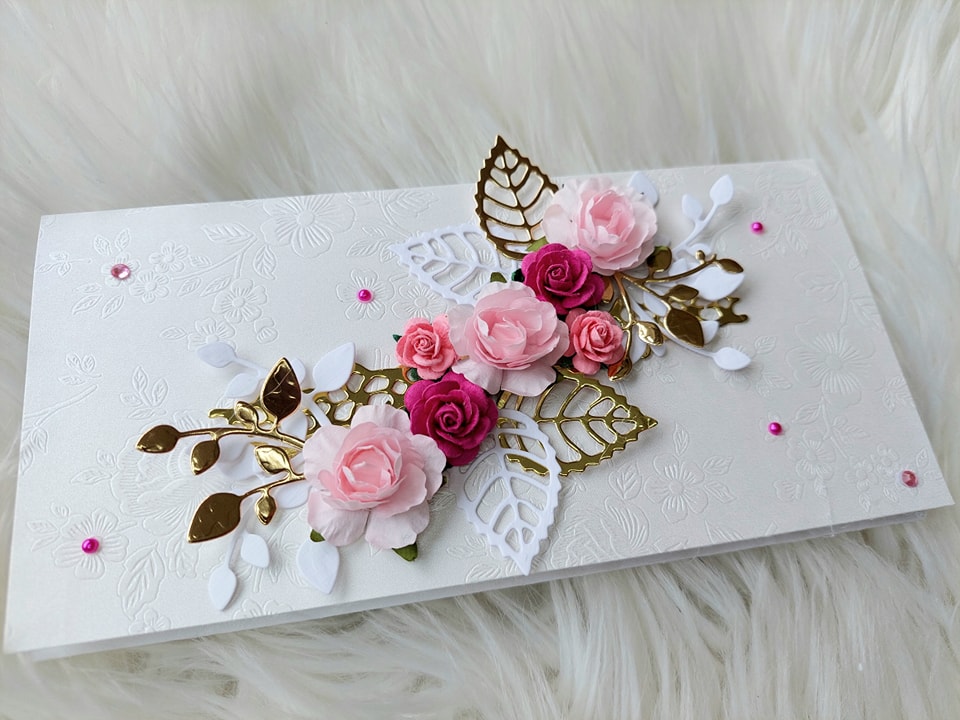 Käsitöökaart roosidega