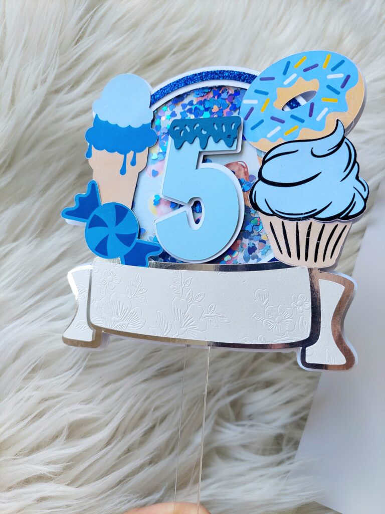 Koogitopper glitterpildiga.