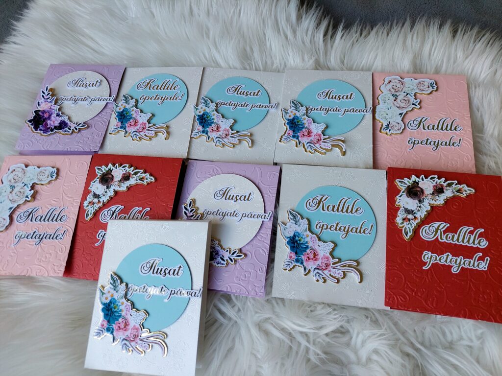 Kaart, koos merci šokolaadiga