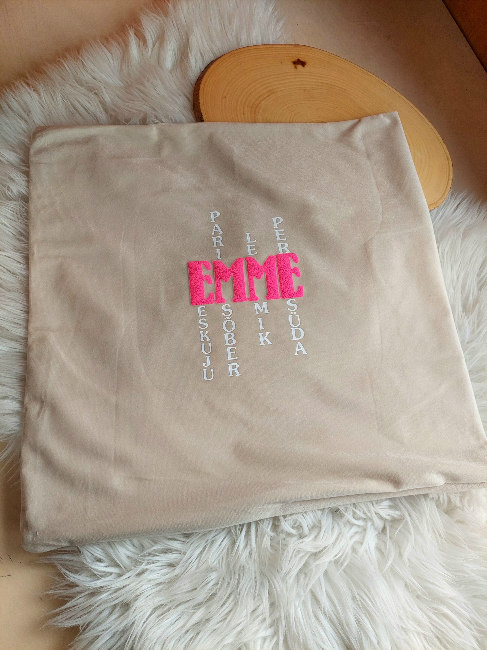 Dekoratiivne padjapüür "EMME"