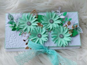 Õnnitluskaart eriliseks hetkeks.