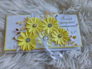 Õnnitluskaart eriliseks hetkeks.