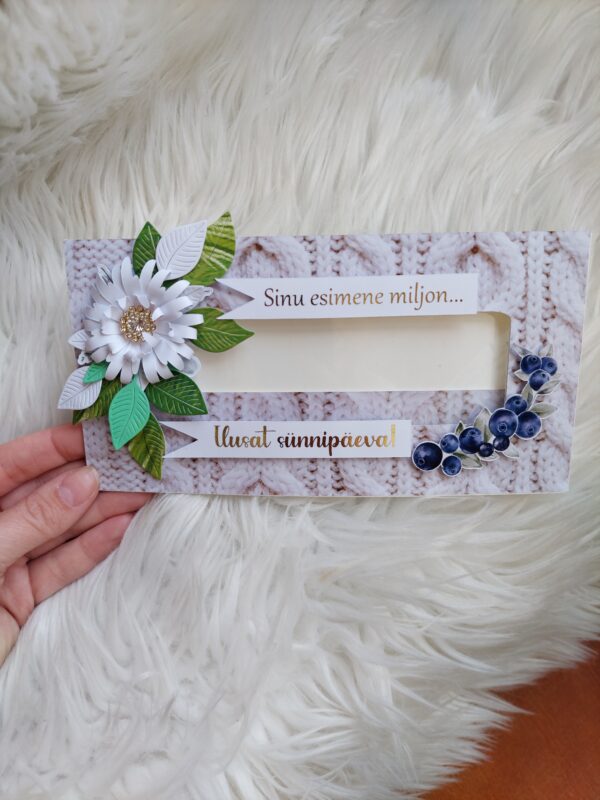 Õnnitluskaart "Sinu esimene miljon" mustikad.
