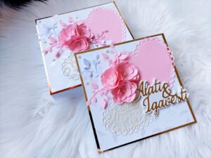 Romantiline käsitöökaart kinkekarbiga